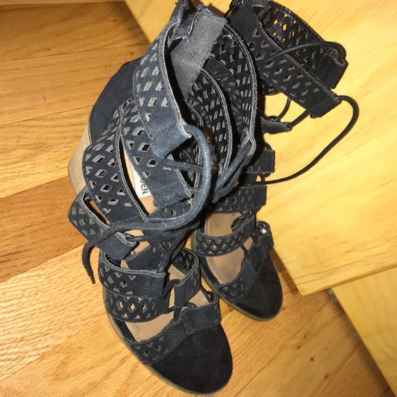 Steve Madden Suede Delphine Sandal - Picture 2 of 6